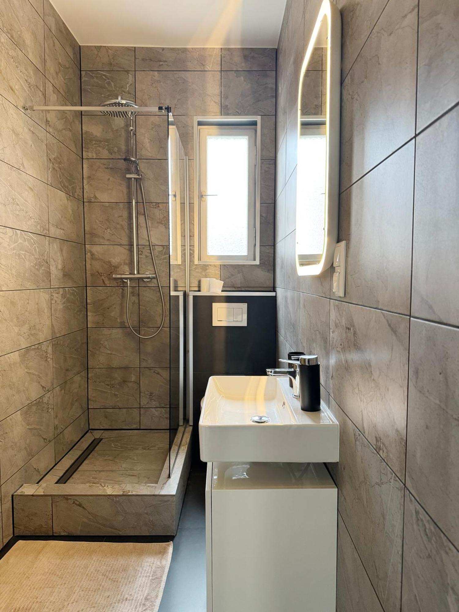 Huge Apartment With Sauna And Free Parking Duisburg Exteriör bild